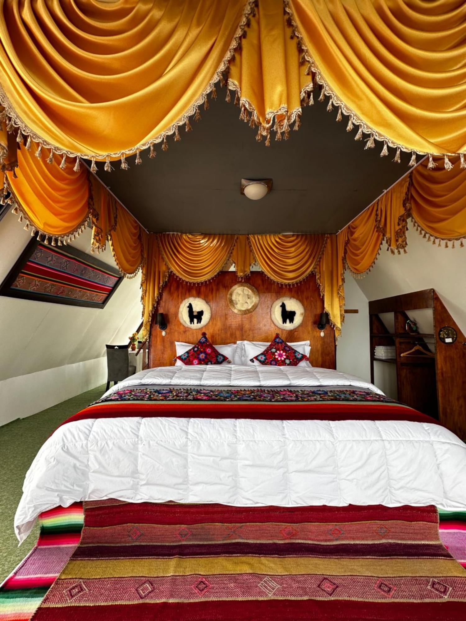 Uros Waliski Lodge 普诺 外观 照片